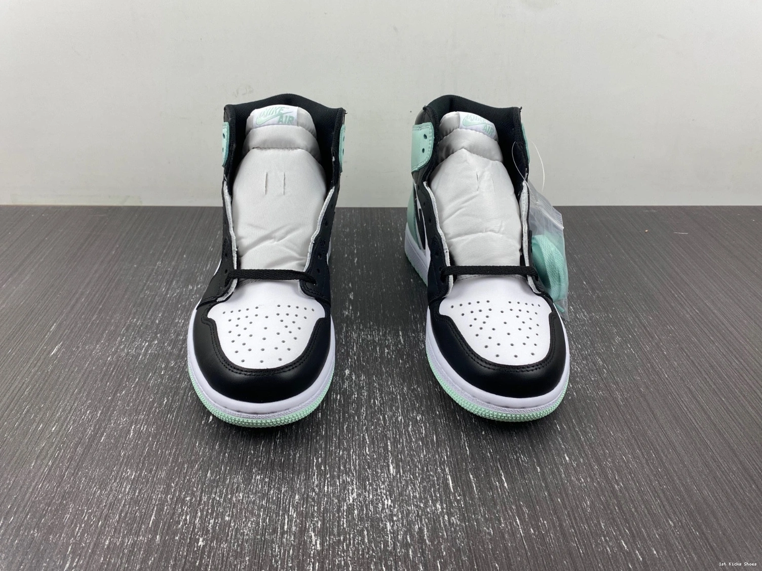 High Igloo Jordan 1 861428-100 Retro Air 1202